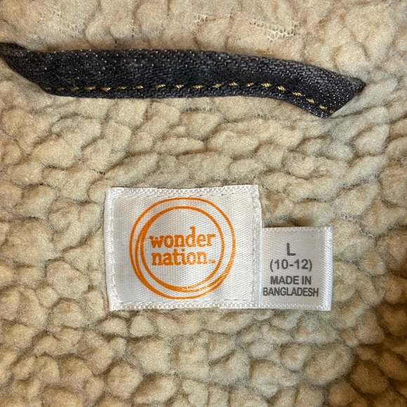 Wonder Nation Dark Charcoal Denim Jacket with Cream Sherpa Lining, L 10-12 - Picture 2 of 10